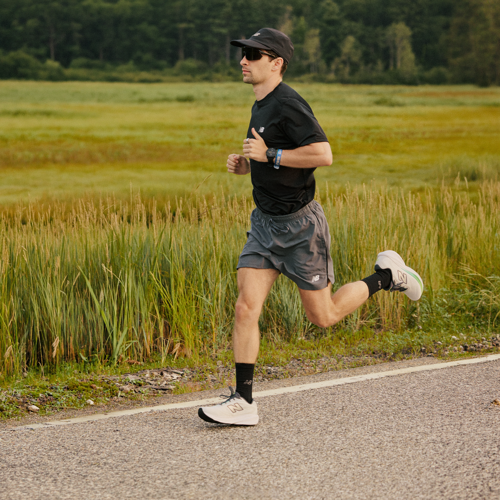 Pánske topánky New Balance Fresh Foam 680 v9 M68025Z – biele