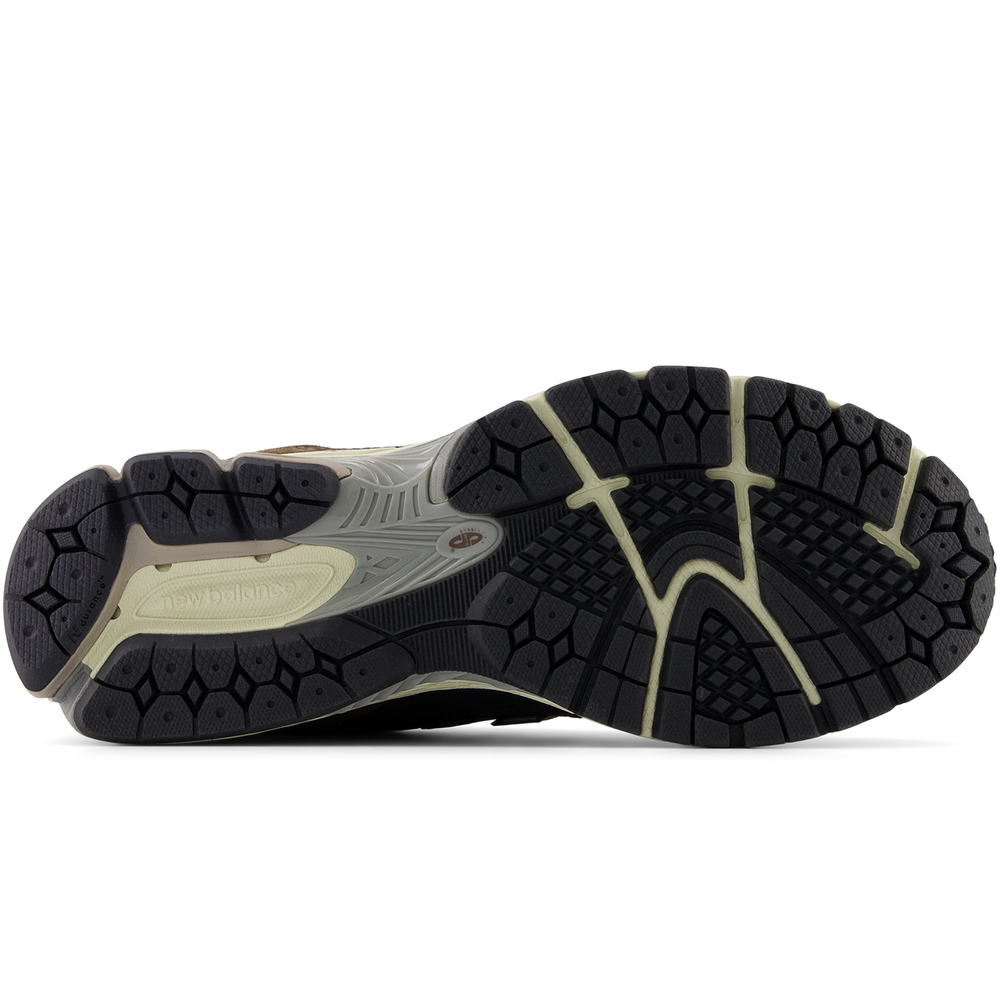 Pánske topánky New Balance M1906FE – čierne