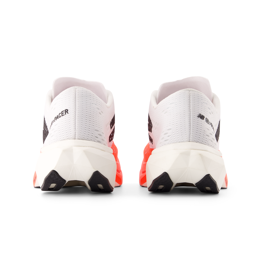Pánske topánky New Balance FuelCell SuperComp Pacer v2 MFCRRCU2 – oranžová