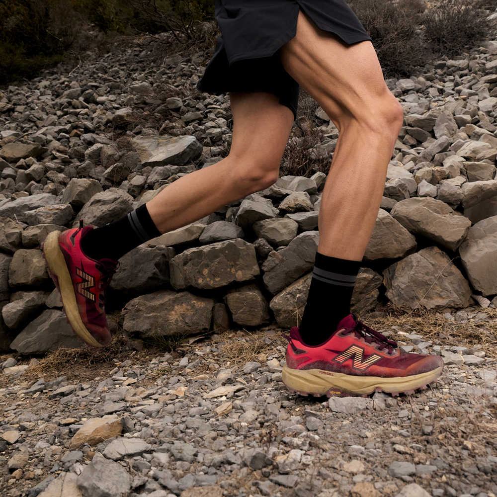 Pánske topánky New Balance FuelCell Rebel Trail MRBT9X5 – bordová