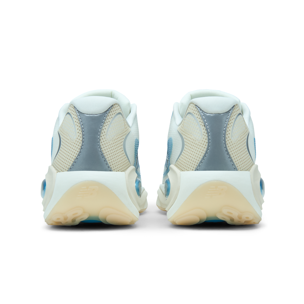 Dámske topánky New Balance AC Runner WACR15HW – béžové