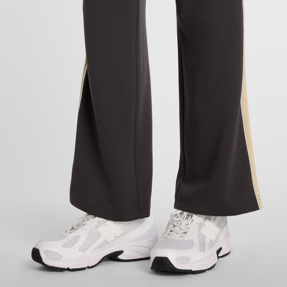 Dámske nohavice New Balance WB61Q2R4ABR – sivé