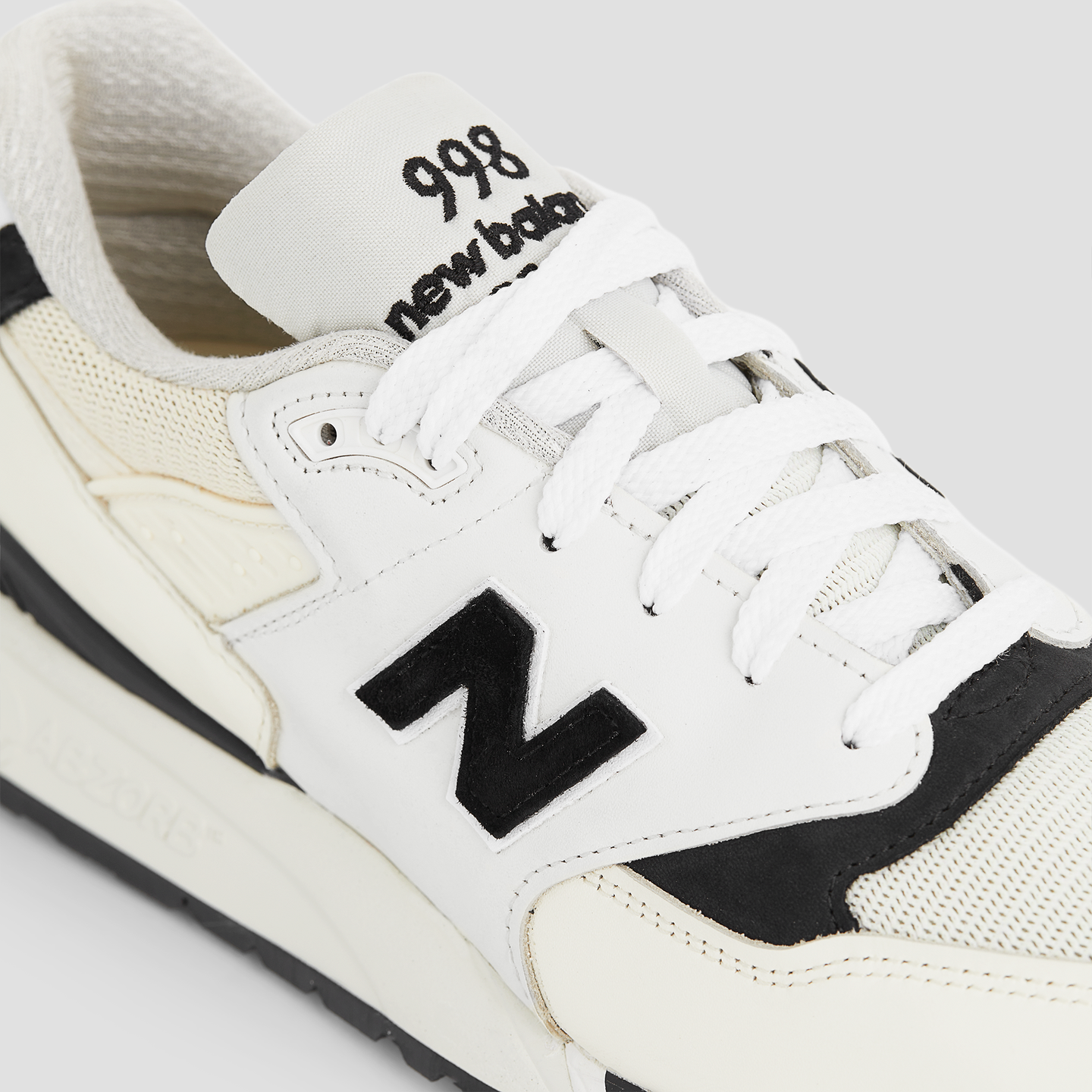 Topánky unisex New Balance U998TI – biele