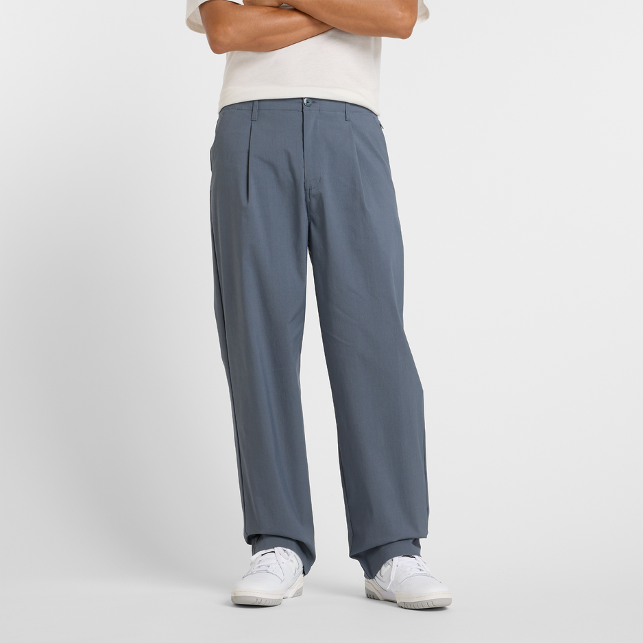 Pánske nohavice New Balance MP51563GT – sivé