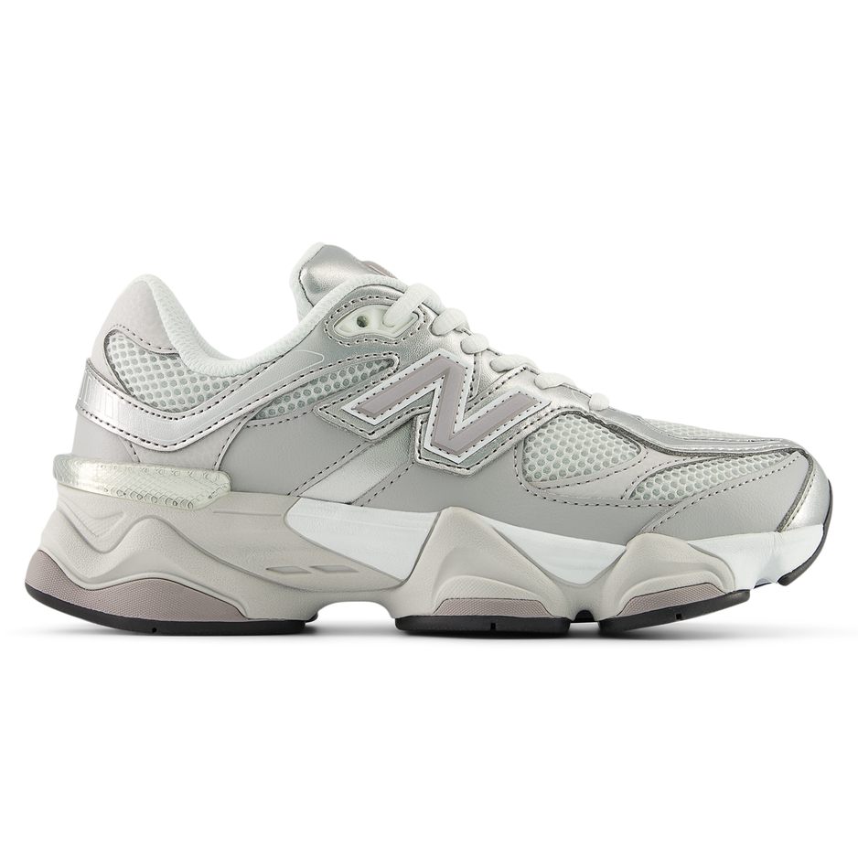 Detské topánky New Balance G90602LB – sivé