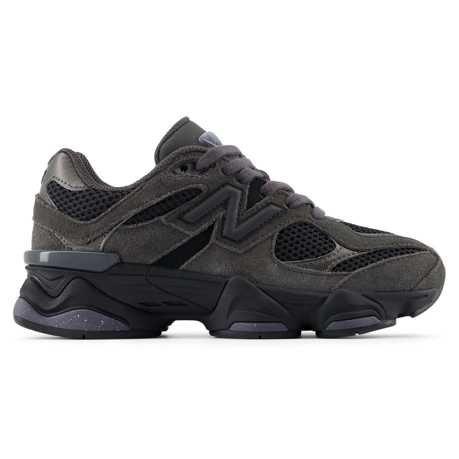 Detské topánky New Balance G90606YK – hnedá