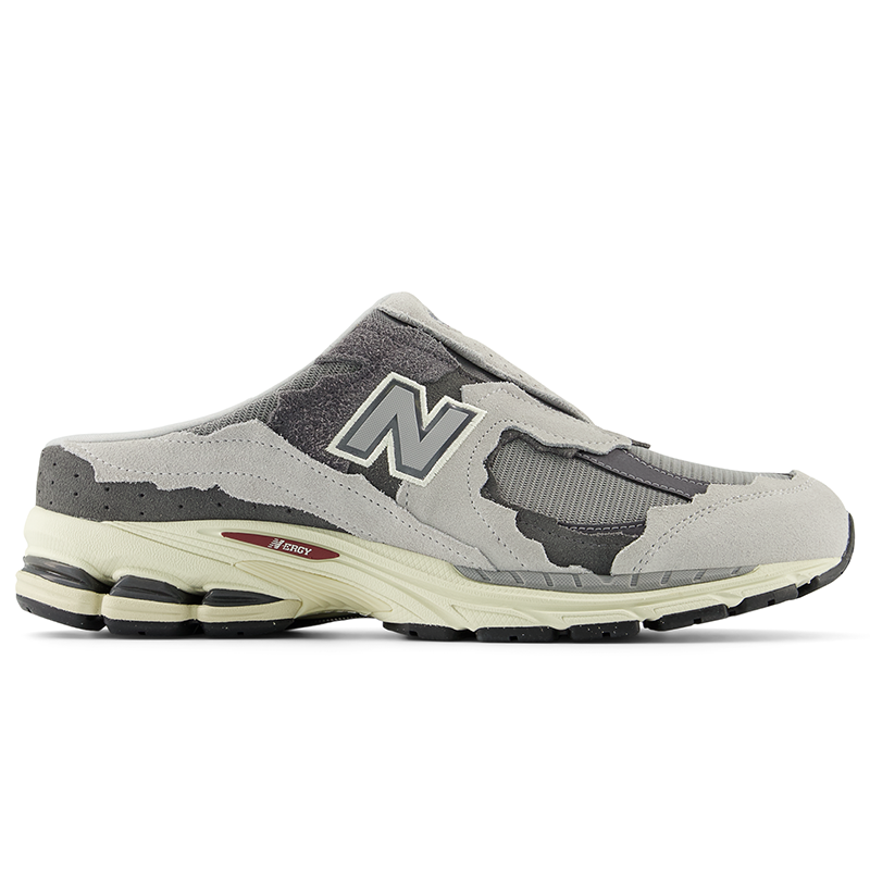 

Unisex topánky New Balance M2002NA – sivé