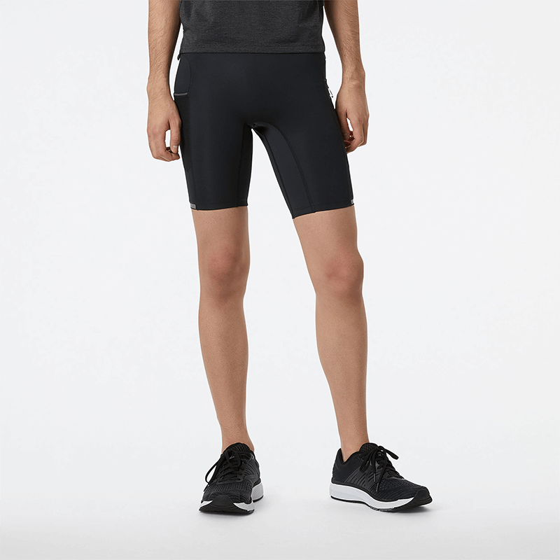 

Šortky New Balance MS21289BK – čierne
