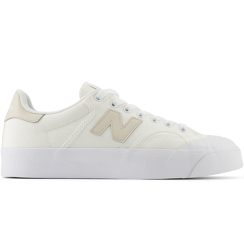 

Topánky unisex New Balance BB100CGN – biele