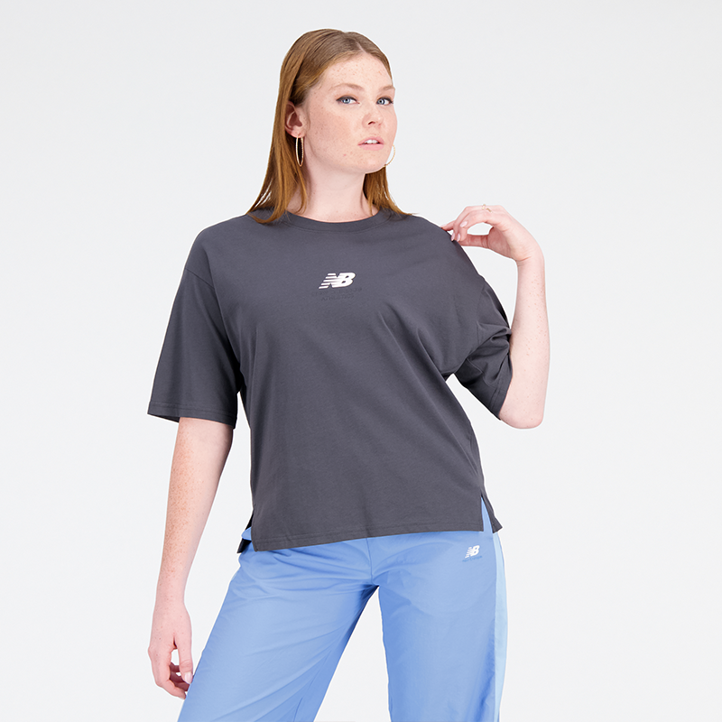 E-shop Dámske tričko New Balance WT31511ACK – čierne