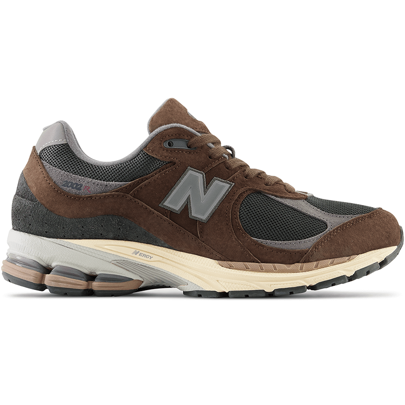 

Pánske topánky New Balance M2002RLY – hnedá