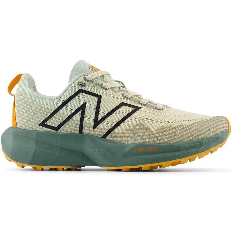 

Dámske topánky New Balance FuelCell Venym WTVNYMD1 – béžové