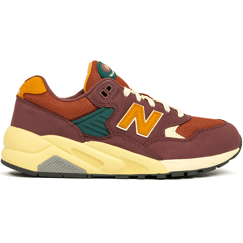 

Pánske topánky New Balance MT580KDA – hnedá