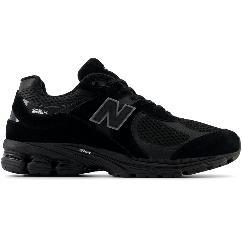 

Pánske topánky New Balance M2002WB – čierné