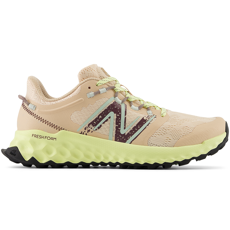 

Dámske topánky New Balance Fresh Foam Garoé WTGARORP – béžové