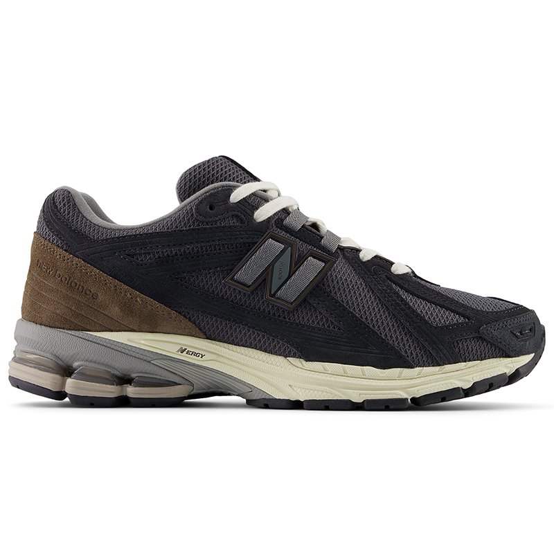 

Pánske topánky New Balance M1906FE – čierne