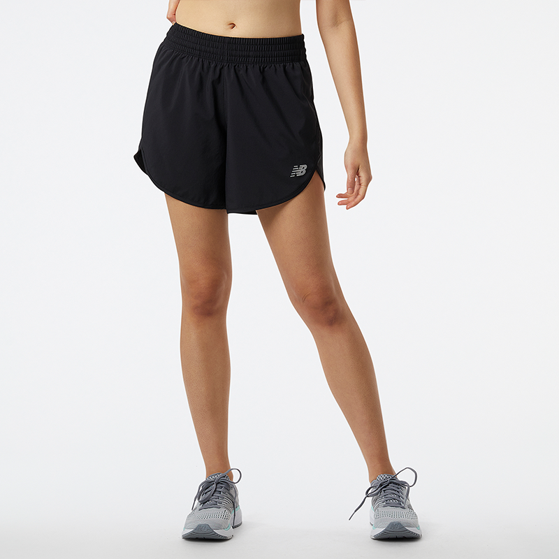 

Dámske šortky New Balance WS23228BK – čierne