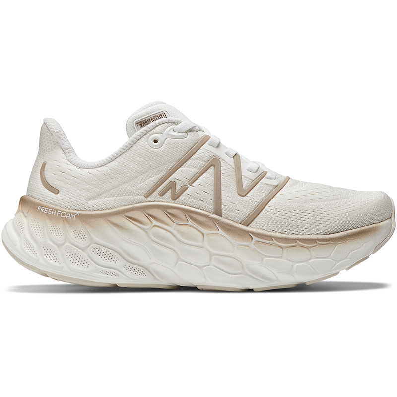 

Dámske topánky New Balance Fresh Foam More v4 WMORCW4 – biele