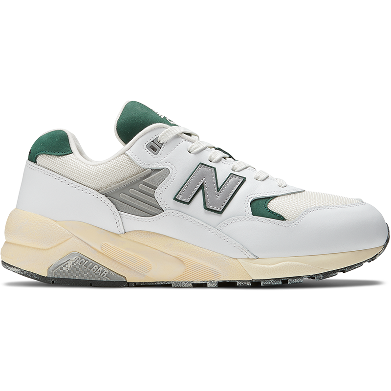 

Pánske topánky New Balance MT580RCA – biele