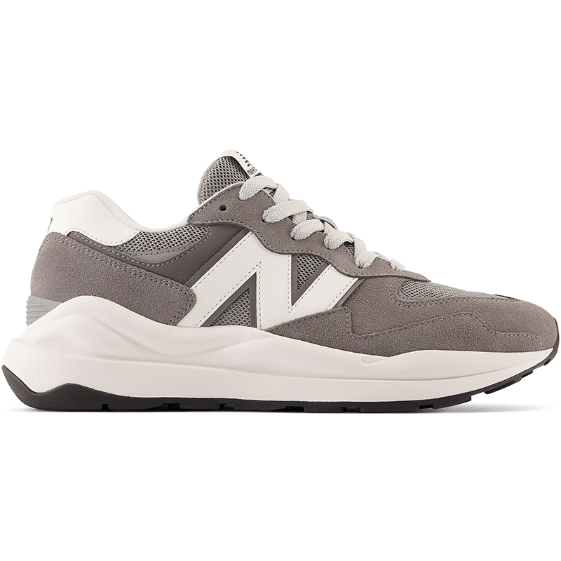 

Pánske topánky New Balance M5740VPB – sivé