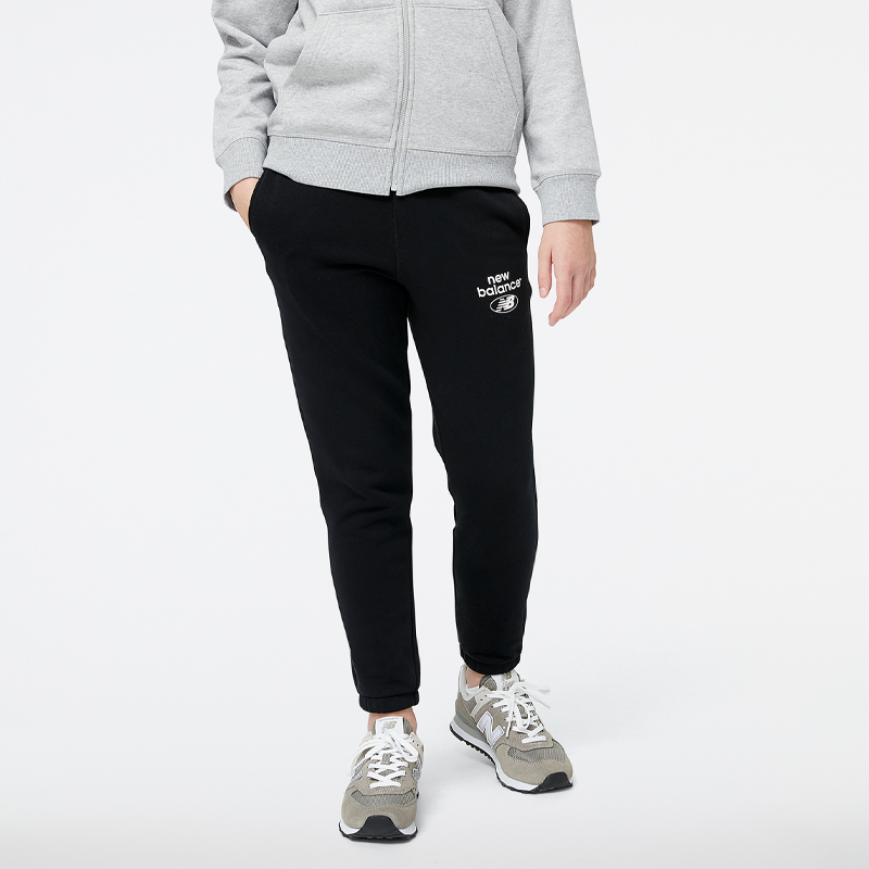 

Detské nohavice New Balance YP31515BK – čierne
