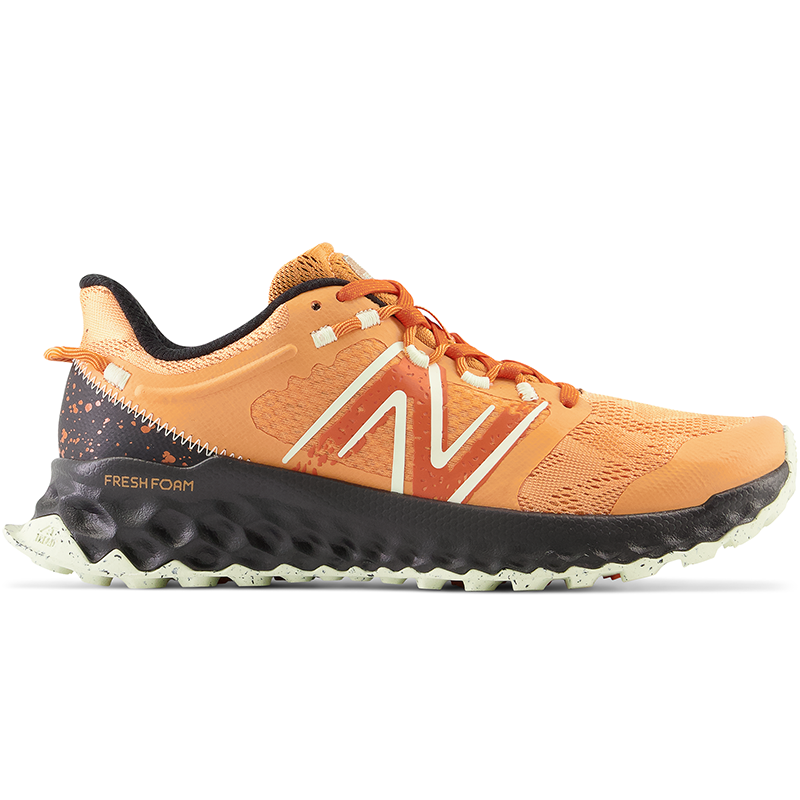 

Dámske topánky New Balance Fresh Foam Garoé WTGAROE1 – oranžová