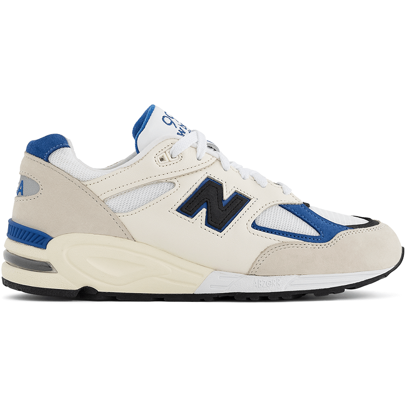 

Pánske topánky New Balance M990WB2 – biele