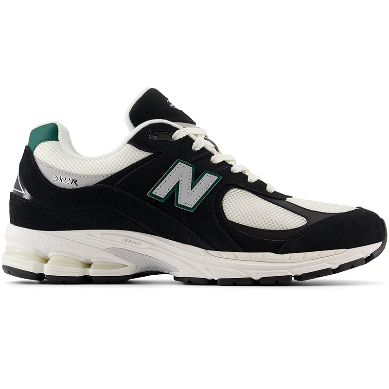 

Pánske topánky New Balance M2002RRA – čierné