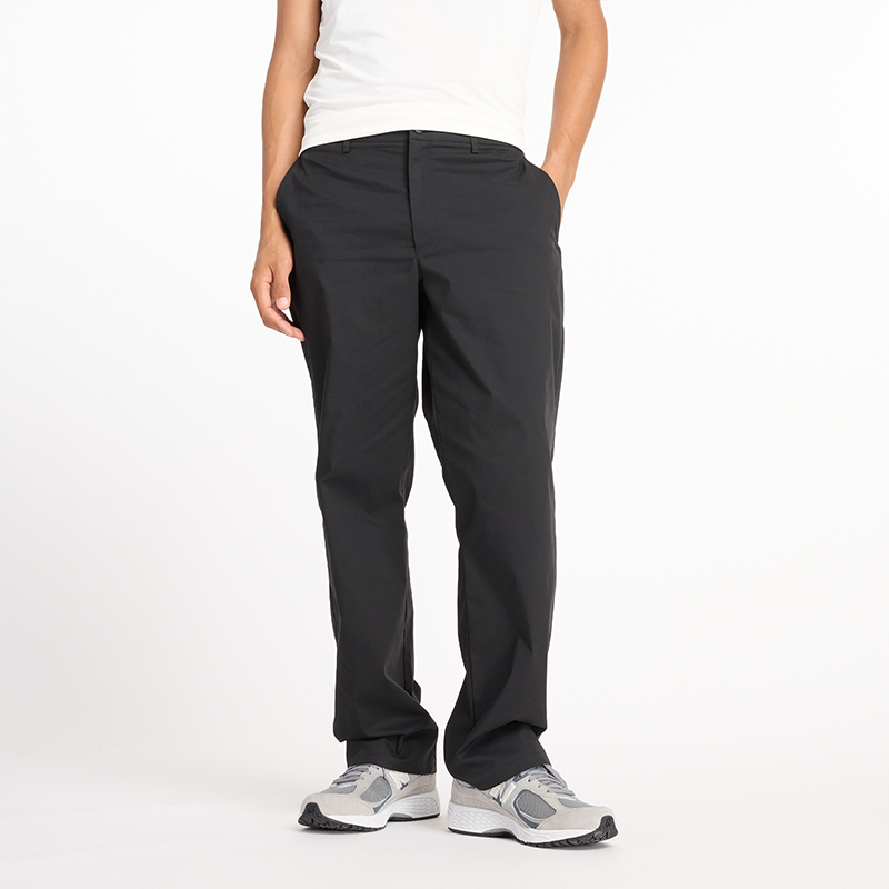

Pánske nohavice New Balance MP43560BK – čierné