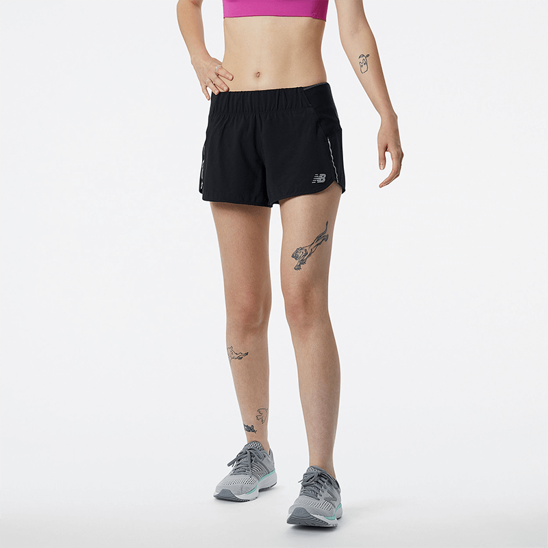 

Dámske šortky New Balance WS21267BK – čierne