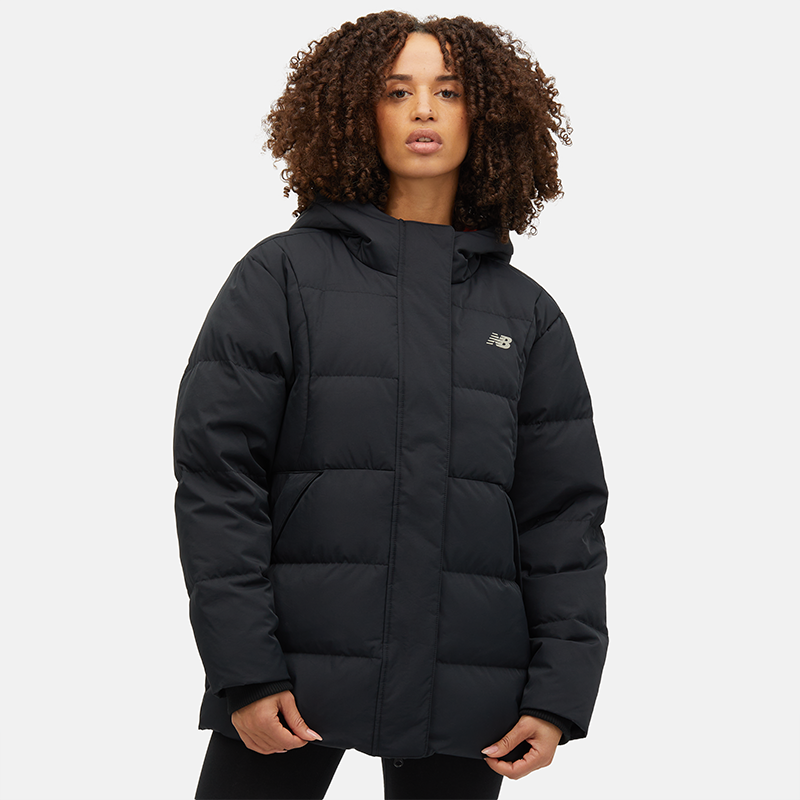 

Dámska vetrovka New Balance WJ34315BK – čierne